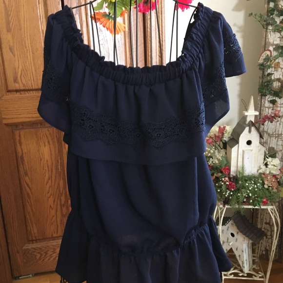 New York & Company DARK NAVY Off Shoulder Top - Picture 3 of 8